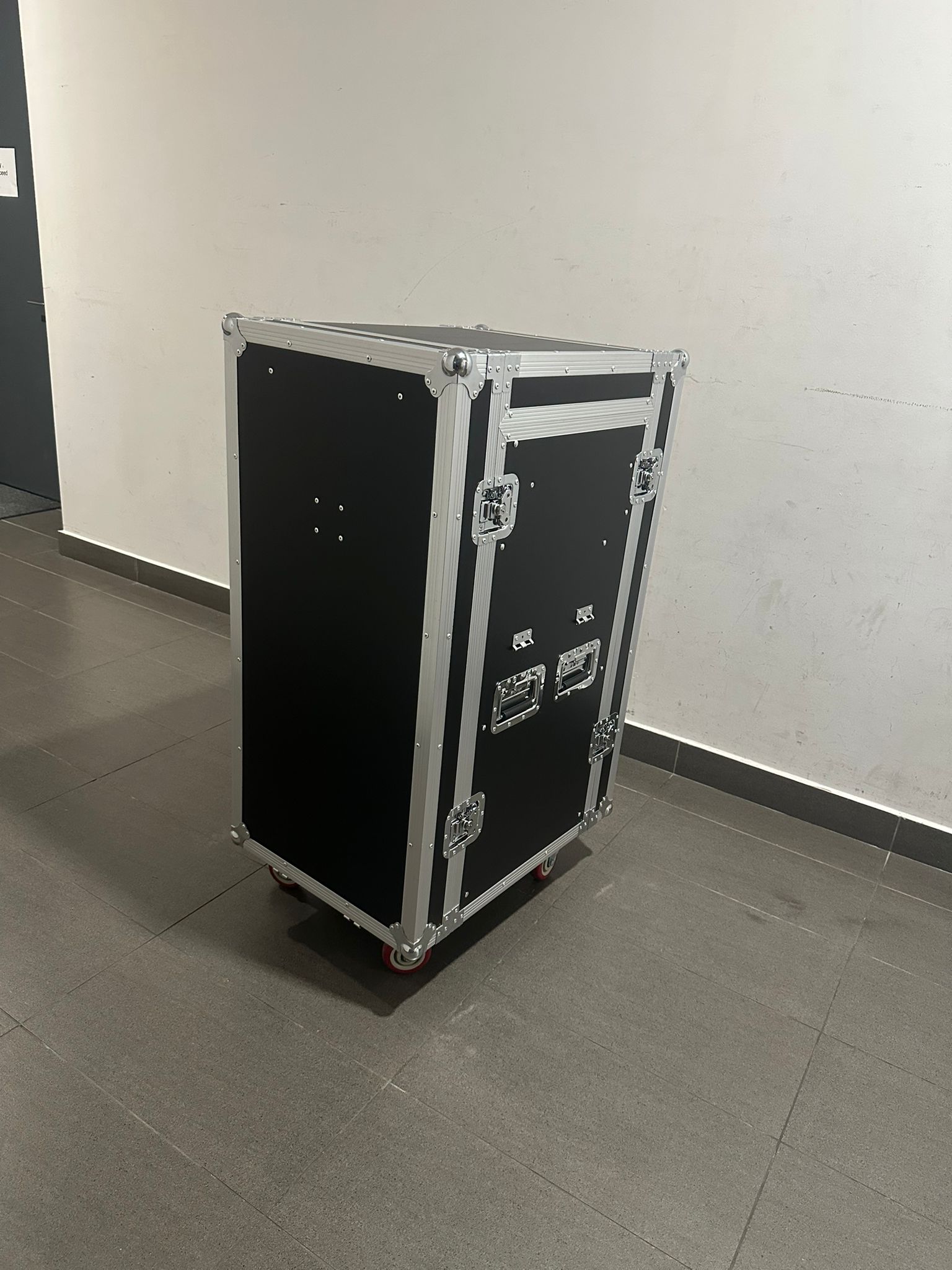 18U flight case SPEEDSMOUNT AV cabinet Amplifier mixer storage equipme